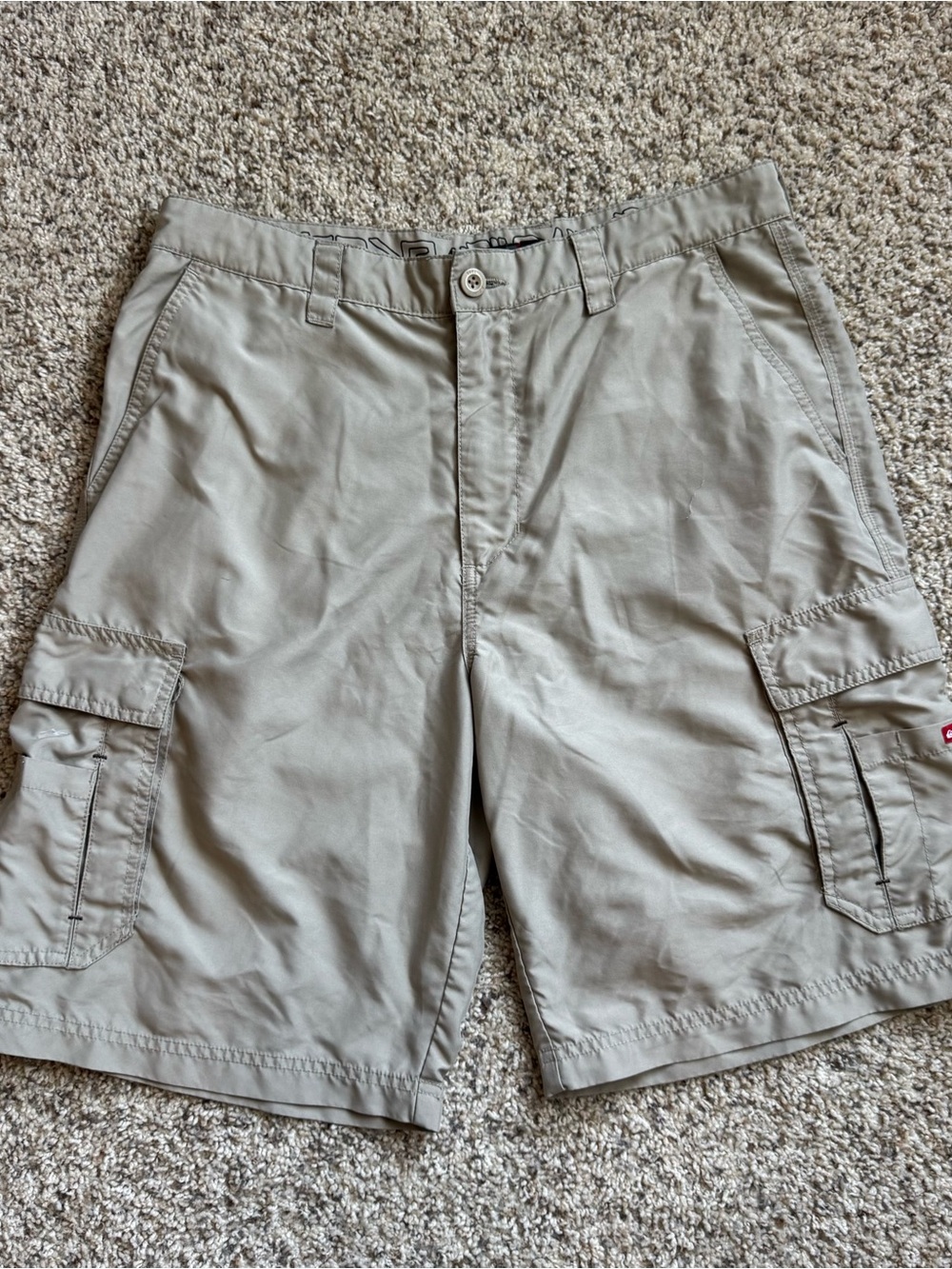 Vintage Quiksilver Cargo Shorts Men’s 34 Khaki Beige Y2K Surf Skate Baggy